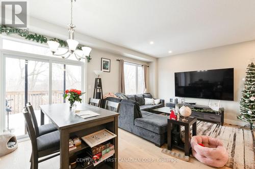 66 - 177 Edgevalley Road, London East (East D), ON - Indoor Photo Showing Other Room