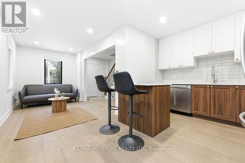 131 Patrick Avenue, Renfrew, ON - Indoor Photo Showing Kitchen