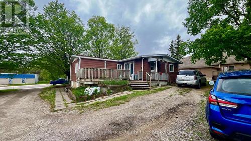 1069 7Th Avenue, Hanover, ON 
