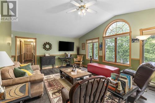 3804 Hamilton Dr, Hilton Beach, ON - Indoor Photo Showing Living Room
