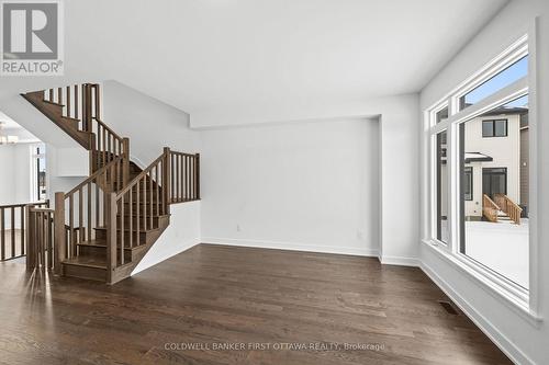 461 Shuttleworth Drive, Ottawa, ON - Indoor Photo Showing Other Room