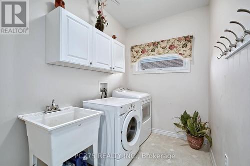2392 Asima Drive, London South (South U), ON - Indoor Photo Showing Laundry Room