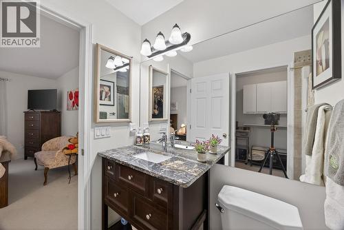 4630 Ponderosa Drive Unit# 112, Peachland, BC - Indoor Photo Showing Bathroom