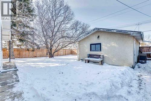 215 4 Avenue Se, Three Hills, AB - Outdoor
