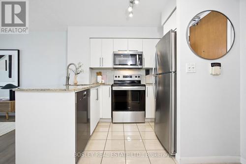 1602 - 219 Fort York Boulevard, Toronto, ON - Indoor Photo Showing Kitchen With Stainless Steel Kitchen