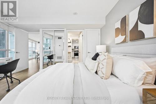 1602 - 219 Fort York Boulevard, Toronto, ON - Indoor Photo Showing Bedroom