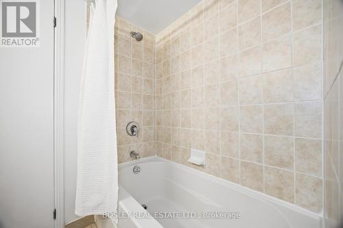 1602 - 219 Fort York Boulevard, Toronto, ON - Indoor Photo Showing Bathroom
