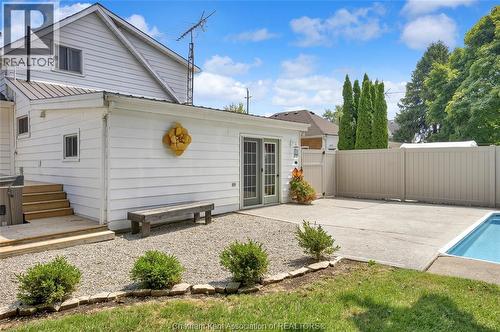 950 North Street, Dresden, ON - Outdoor With Exterior