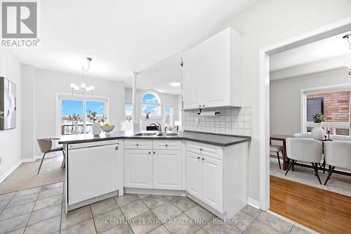 33 Eddington Place, Vaughan, ON - Indoor Photo Showing Kitchen With Double Sink