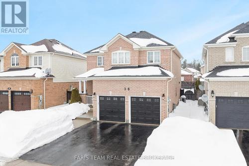 36 CONNAUGHT LANE  Barrie, ON L4M 0A6