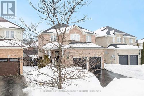 36 Connaught Lane, Barrie, ON - Outdoor
