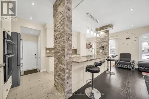 13 Masken Circle, Brampton, ON - Indoor Photo Showing Other Room