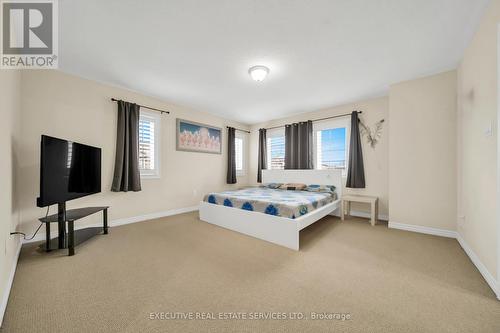 13 Masken Circle, Brampton, ON - Indoor Photo Showing Bedroom
