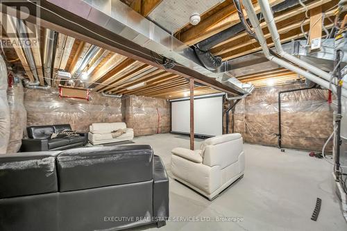 13 Masken Circle, Brampton, ON - Indoor