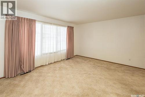 318 Montreal Avenue N, Saskatoon, SK - Indoor Photo Showing Other Room