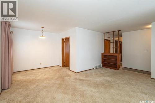 318 Montreal Avenue N, Saskatoon, SK - Indoor Photo Showing Other Room