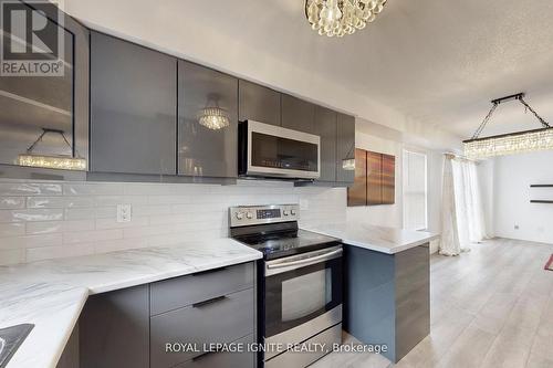 26 - 230 Clarke Road, London East, ON - Indoor Photo Showing Kitchen With Upgraded Kitchen