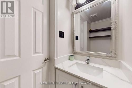 26 - 230 Clarke Road, London East, ON - Indoor Photo Showing Bathroom