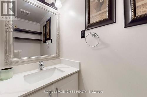 26 - 230 Clarke Road, London East, ON - Indoor Photo Showing Bathroom