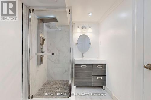 26 - 230 Clarke Road, London East, ON - Indoor Photo Showing Bathroom