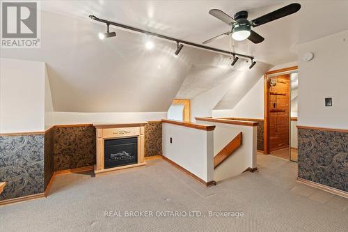 28 Glendale Avenue S, Hamilton, ON - Indoor Photo Showing Other Room