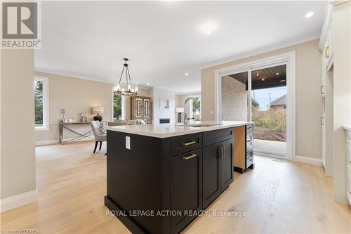 111 Judd Drive, Norfolk, ON - Indoor Photo Showing Kitchen