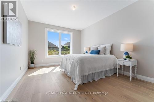 111 Judd Drive, Norfolk, ON - Indoor Photo Showing Bedroom