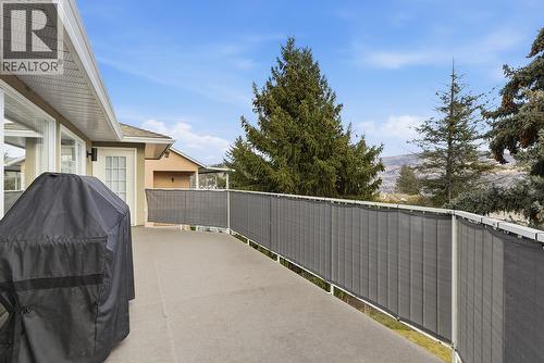 Main Floor Deck - 745 Cassiar Crescent, Kelowna, BC - Outdoor