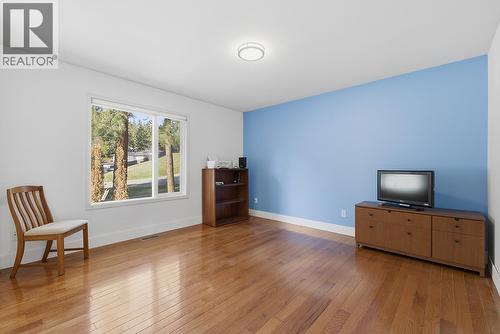 First Bedroom - 745 Cassiar Crescent, Kelowna, BC - Indoor
