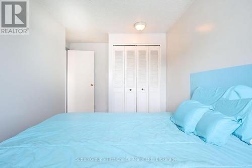 11 - 88 Avonwood Drive, Stratford, ON - Indoor Photo Showing Bedroom