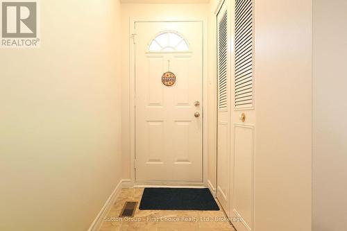 11 - 88 Avonwood Drive, Stratford, ON - Indoor Photo Showing Other Room