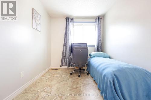 11 - 88 Avonwood Drive, Stratford, ON - Indoor