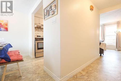 11 - 88 Avonwood Drive, Stratford, ON - Indoor Photo Showing Other Room