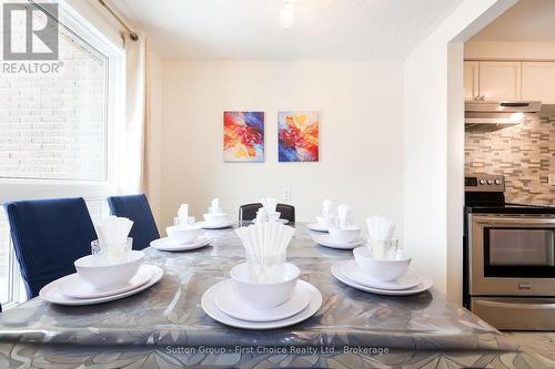 11 - 88 Avonwood Drive, Stratford, ON - Indoor Photo Showing Dining Room