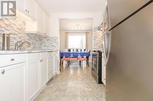 11 - 88 Avonwood Drive, Stratford, ON - Indoor Photo Showing Kitchen
