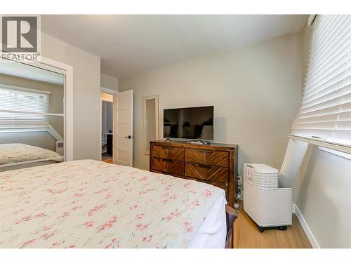 620 - 622 Birch Avenue, Kelowna, BC - Indoor Photo Showing Bedroom