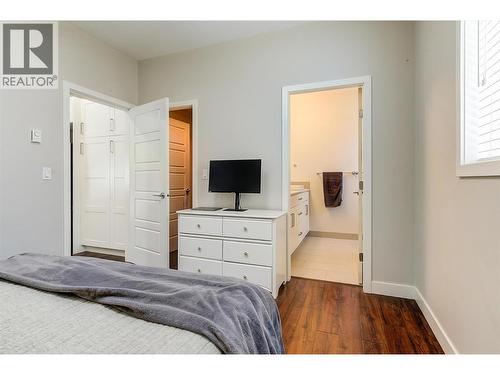 620 - 622 Birch Avenue, Kelowna, BC - Indoor Photo Showing Bedroom