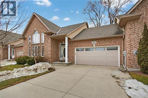 2016 Thelma Avenue, Sarnia, ON - Outdoor