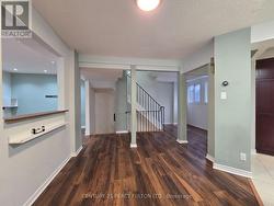 28 SPIRE HILLWAY  Toronto, ON M2H 3A4