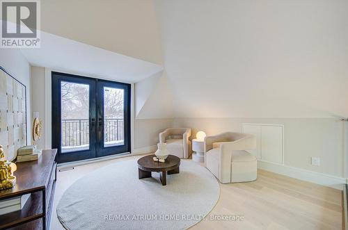 6 Hillholm Road, Toronto, ON - Indoor