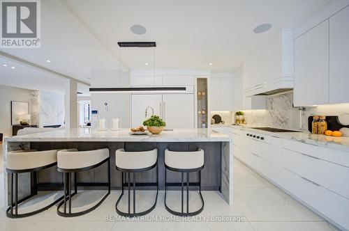 6 Hillholm Road, Toronto, ON - Indoor