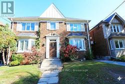 202 - 1753 BAYVIEW AVENUE  Toronto, ON M4G 3C5