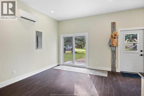 112 Windsor Avenue, Colchester, ON - Indoor Photo Showing Other Room