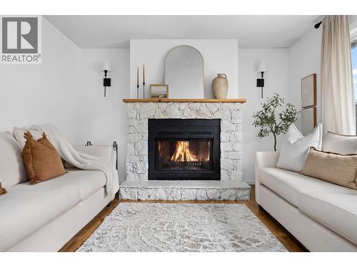 3417 39 Avenue, Vernon, BC - Indoor Photo Showing Living Room With Fireplace