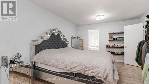 35 Hummingbird Crescent, London South (South N), ON - Indoor Photo Showing Bedroom