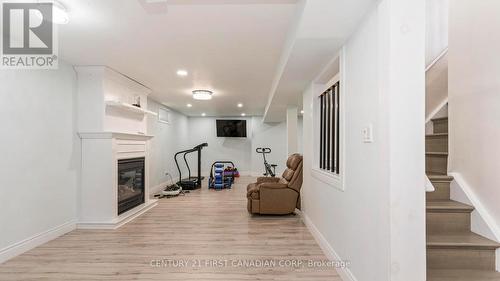 35 Hummingbird Crescent, London South (South N), ON - Indoor Photo Showing Other Room With Fireplace
