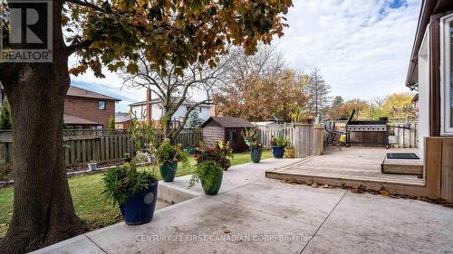 35 Hummingbird Crescent, London South (South N), ON - Outdoor With Deck Patio Veranda