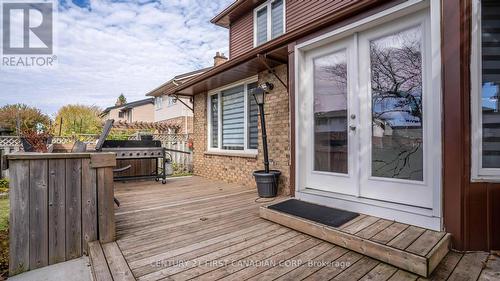 35 Hummingbird Crescent, London South (South N), ON - Outdoor With Deck Patio Veranda With Exterior