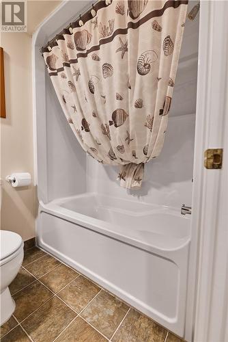 333 Garson Coniston Road, Garson, ON - Indoor Photo Showing Bathroom