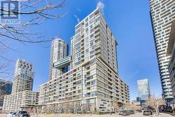 802 - 10 CAPREOL COURT  Toronto, ON M5V 4B3